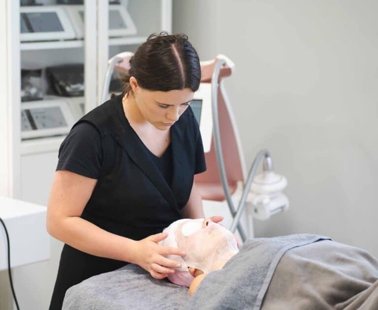 lycee-montbareil-guingamp-soin-visage-7